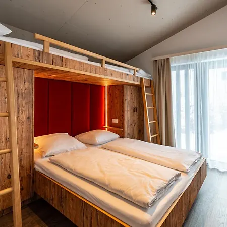Max Relax Summercard Included Ski In-Ski Out Zell am See Exterior photo